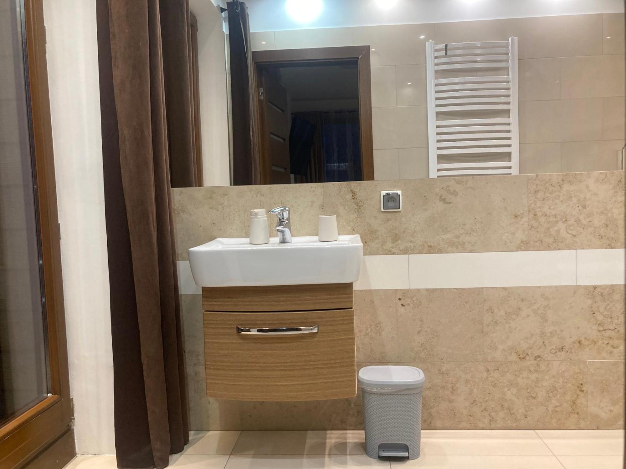 A4 Luxury Apartment Вроцлав Екстер'єр фото